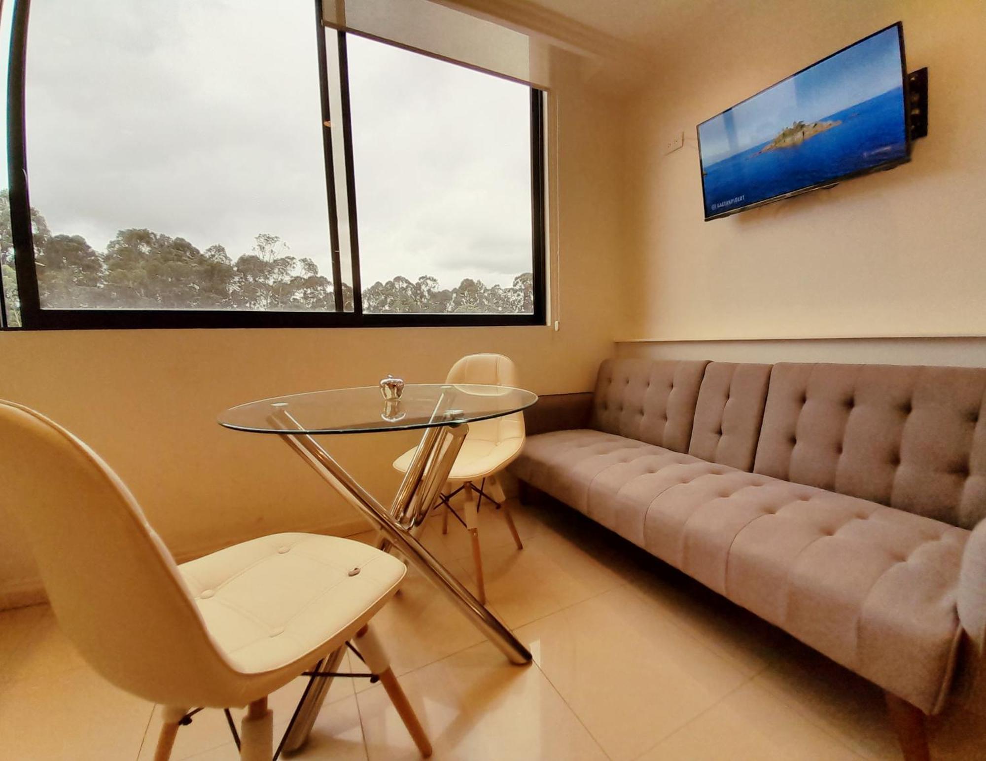 Elegante Suite Privada En Cuenca - Parqueo Incluido Eksteriør billede