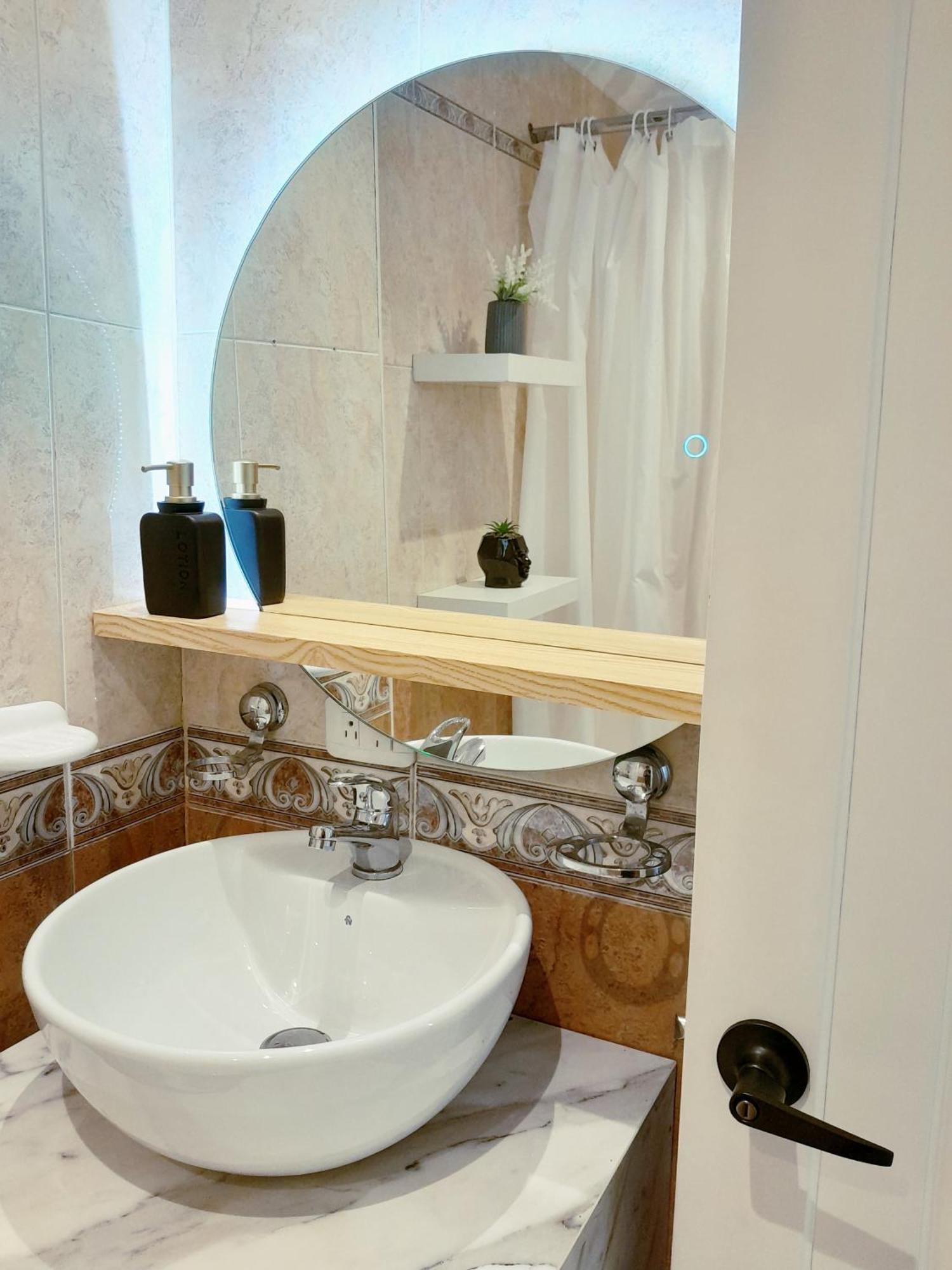 Elegante Suite Privada En Cuenca - Parqueo Incluido Eksteriør billede